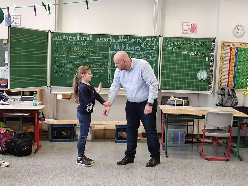 Sonnenschule Gewaltprävention – Foto 5